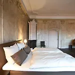 Hotel Anno 1216