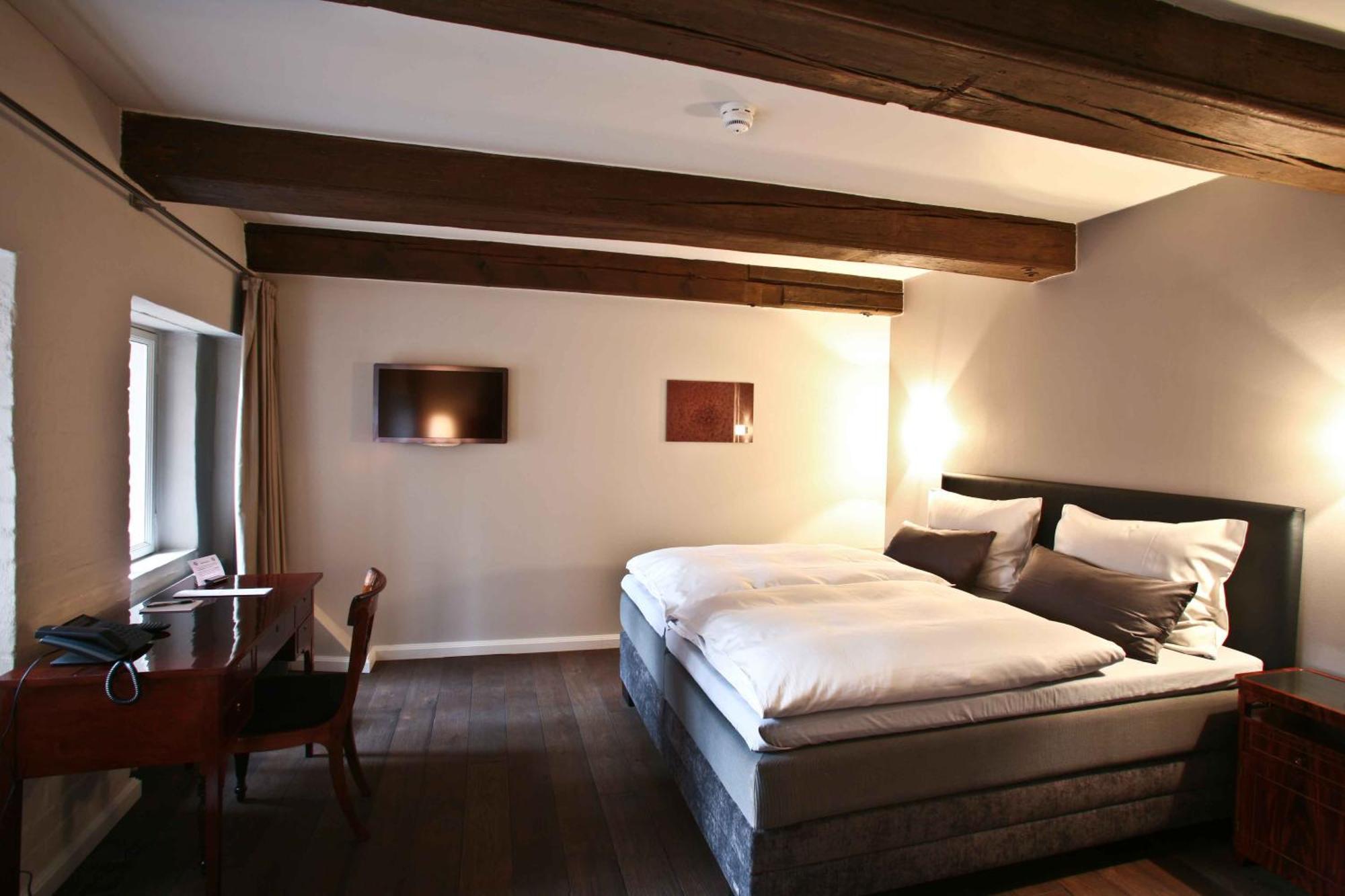 Hotel Anno 1216